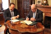 Imagen La Universidad y el Real Oviedo suscriben un acuerdo de colaboración en...
