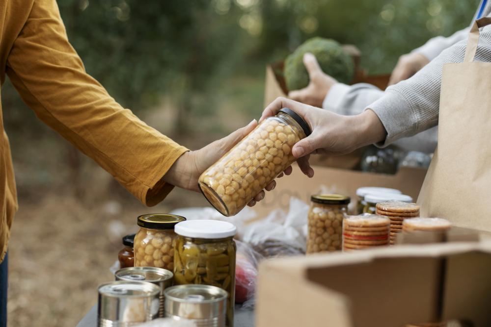 Imagen La Universidad de Oviedo organiza recogidas de alimentos y artículos de higiene en todos sus campus para los damnificados por la DANA 