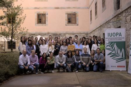 Imagen Investigadores del IUOPA se reúnen en Cangas del Narcea para discutir...